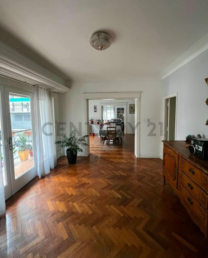 Foto de SEMIPISO TRES AMBIENTES CON DEPENDENCIA Y BAULERA CENTRO MAR DEL PLATA, imagen 4
