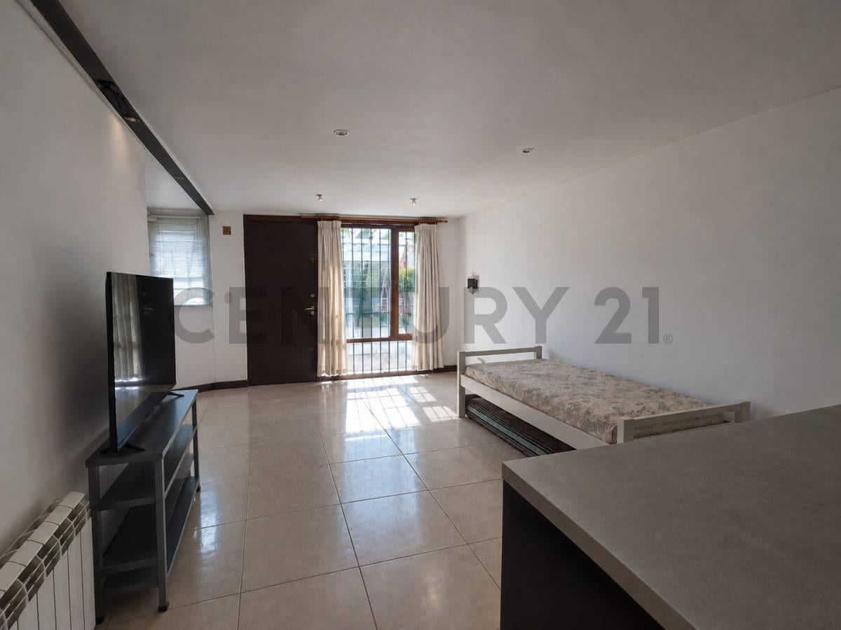 Foto de Venta PH 2 ambientes al frente en planta baja a metros del mar. Lomas, imagen 5