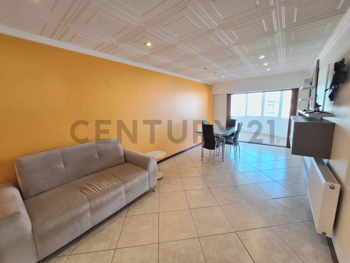 Foto de Departamento 3 ambientes con quincho y terraza zona La Perla, imagen 2