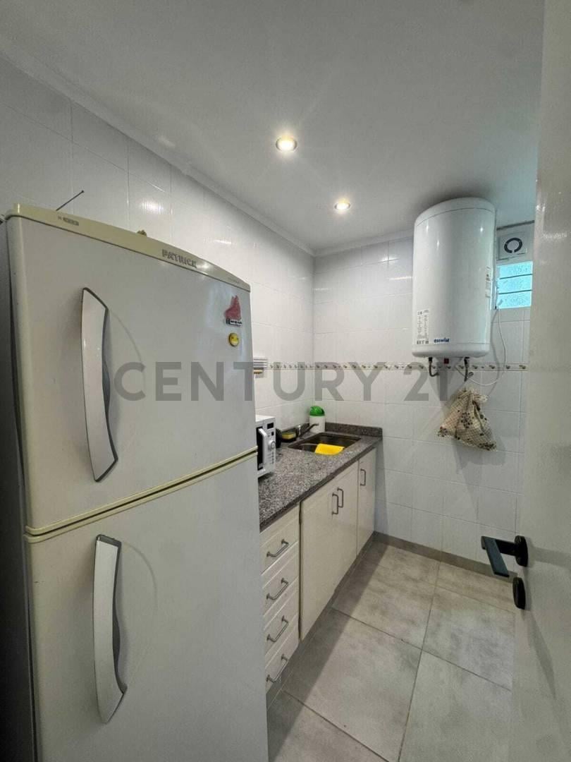 Foto de EXCELENTE 3 AMBIENTES AL FRENTE C/BALCON - PUNTA IGLESIA, imagen 5