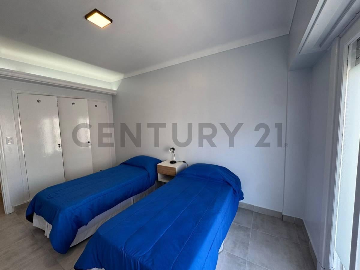 Foto de EXCELENTE 3 AMBIENTES AL FRENTE C/BALCON - PUNTA IGLESIA, imagen 4
