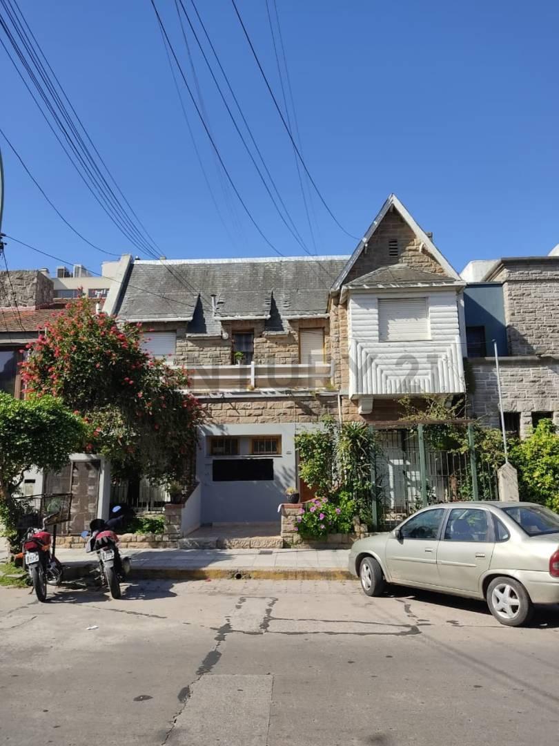 Foto de VENTA Departamento 3 ambientes en La Perla, imagen 4