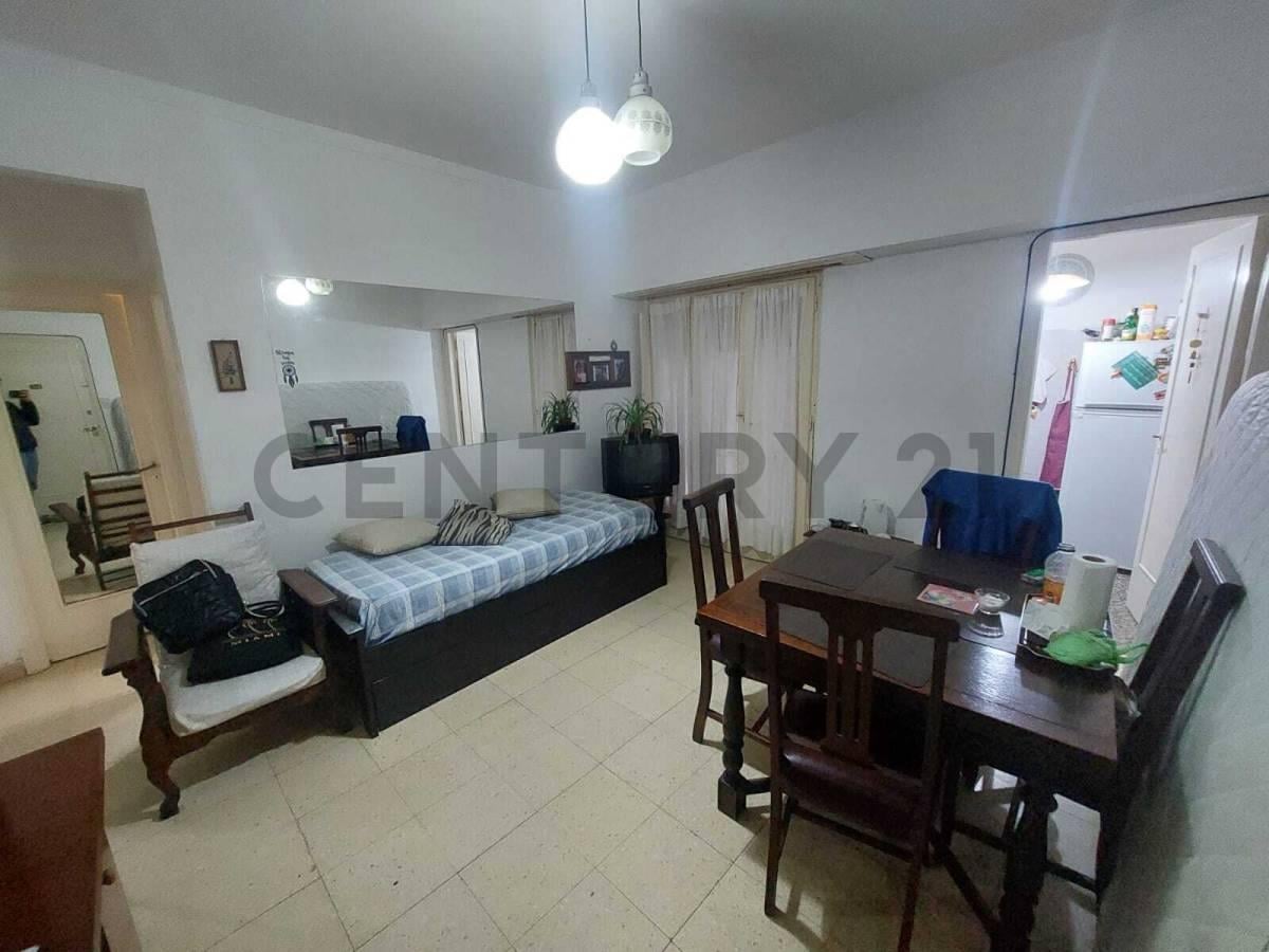 Foto de Venta departamento dos ambientes c/patio. Zona Centro, imagen 5