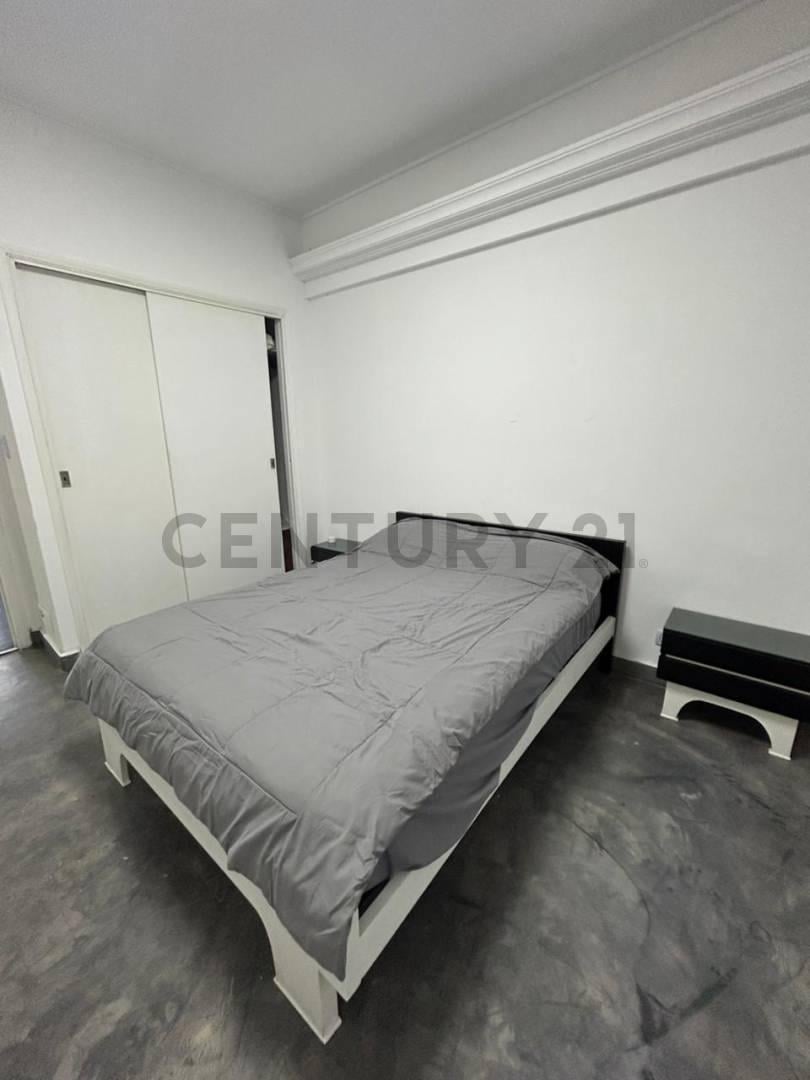 Foto de Departamento 2 ambientes al frente a estrenar frente Plaza Colón, imagen 2