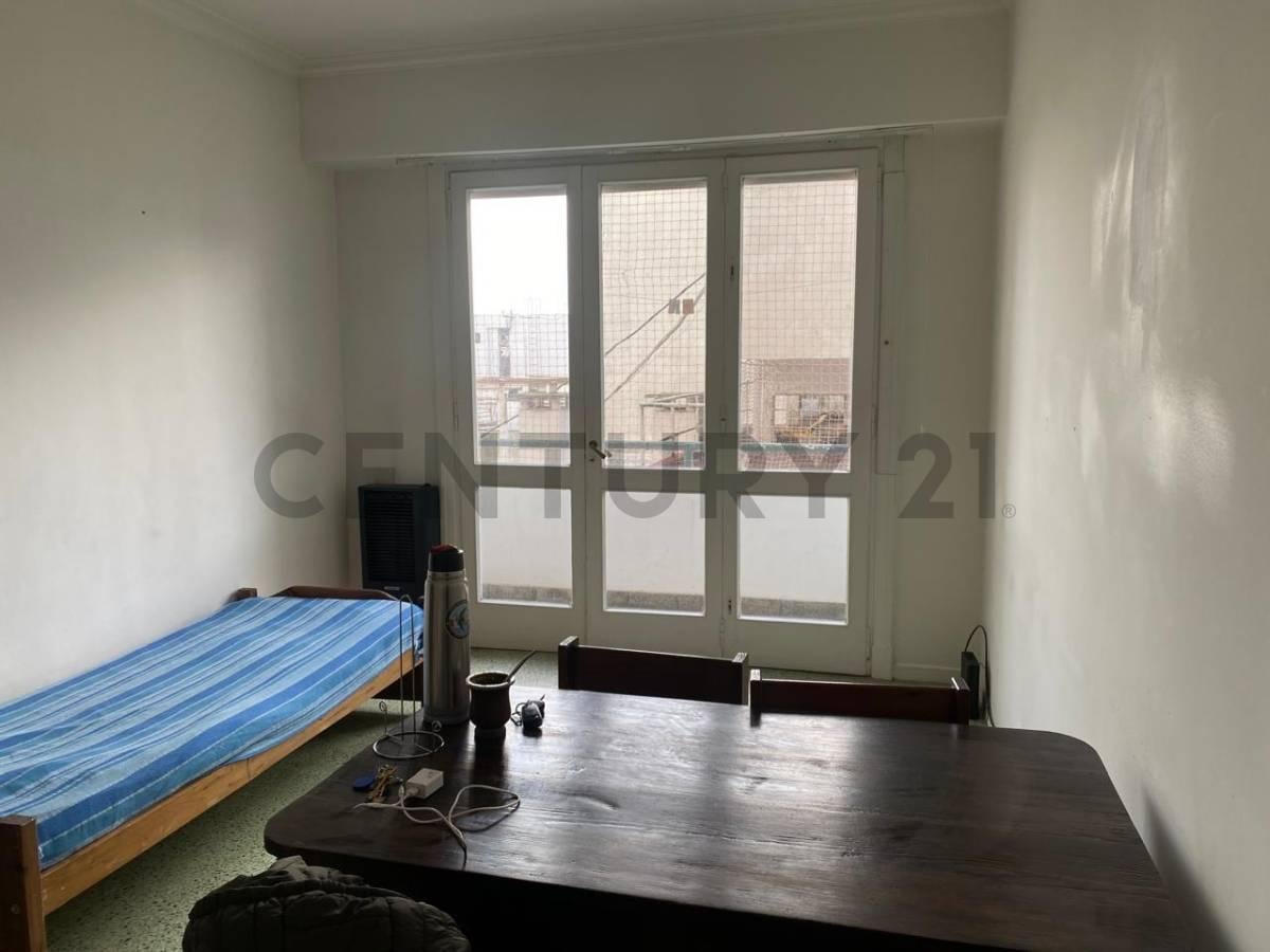 Foto de Departamento 2 ambientes en zona Plaza Colón – A 2 cuadras de la playa, imagen 2