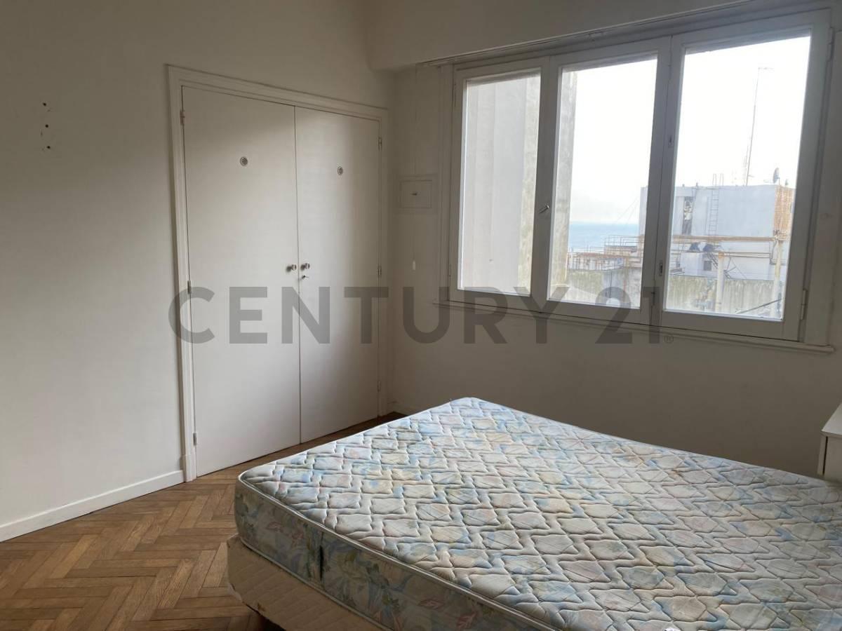 Foto de Departamento 2 ambientes en zona Plaza Colón – A 2 cuadras de la playa, imagen 3