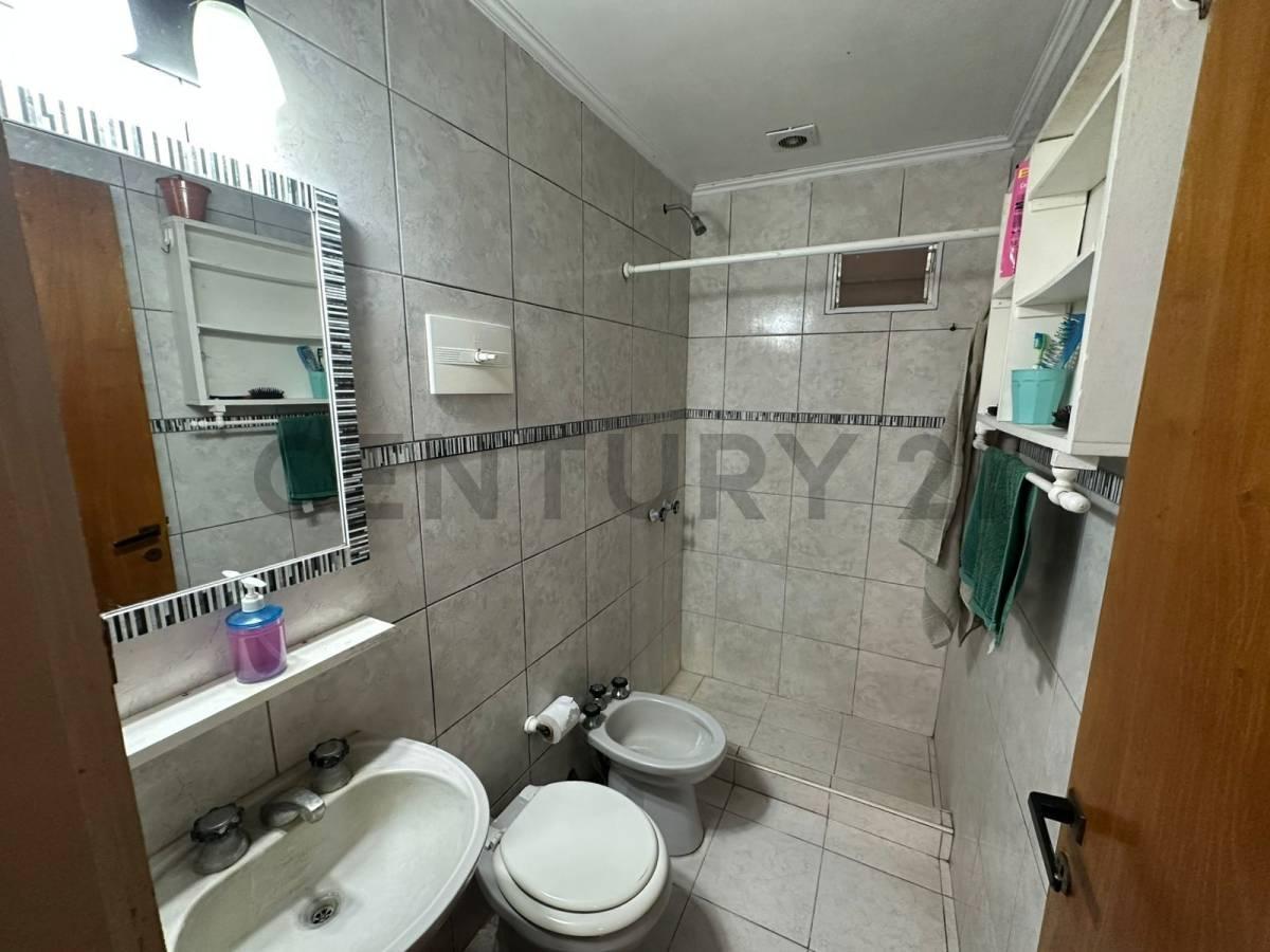Foto de VENTA! Casa barrio etchepare, imagen 5