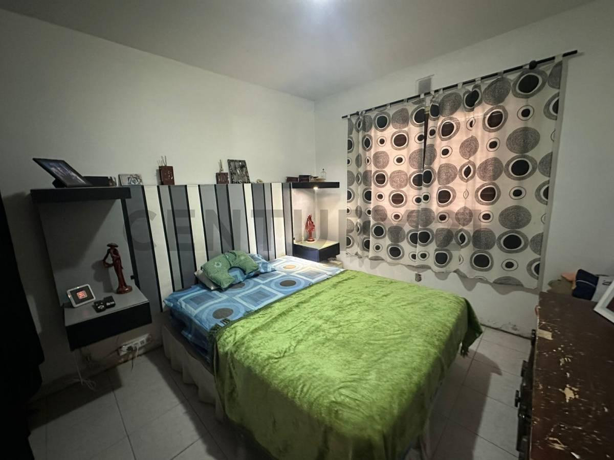 Foto de VENTA! Casa barrio etchepare, imagen 4