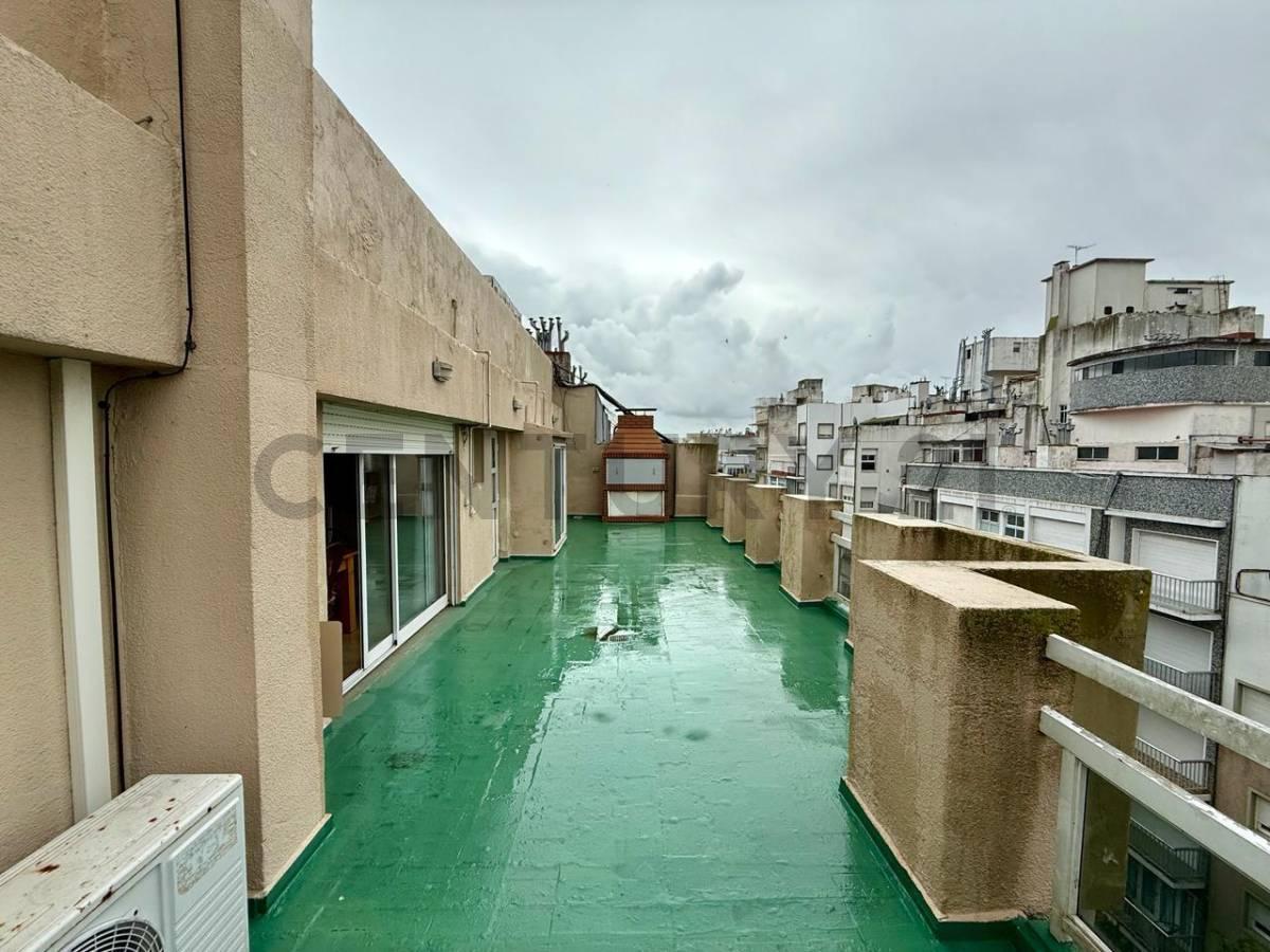 Foto de DEPARTAMENTO TIPO PENTHOUSE 4 AMBIENTES CON TERRAZA, QUINCHO Y PARRILLA, imagen 3