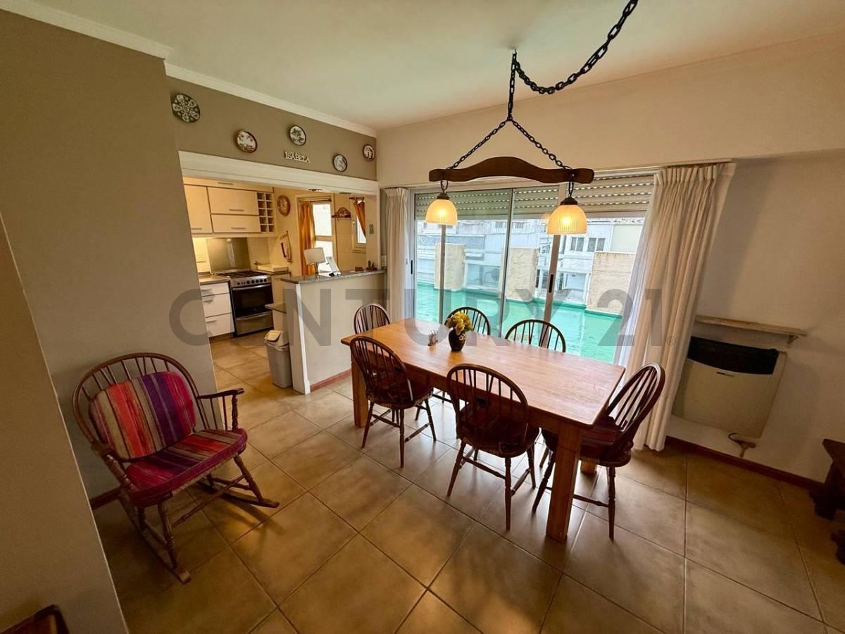 Foto de DEPARTAMENTO TIPO PENTHOUSE 4 AMBIENTES CON TERRAZA, QUINCHO Y PARRILLA, imagen 4