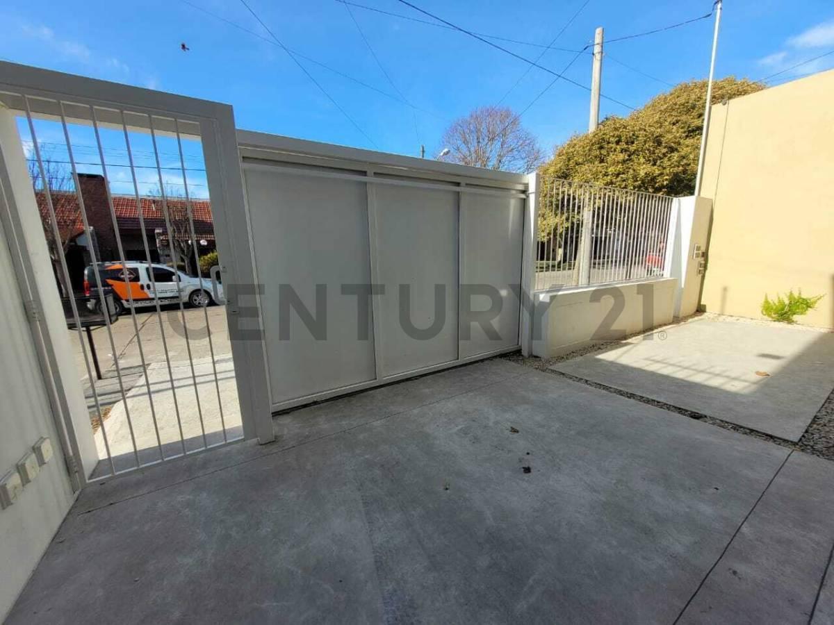 Foto de PH 2 AMBIENTES TIPO DUPLEX CONTRAFRENTE, VILLA PRIMERA, MAR DEL PLATA, imagen 2