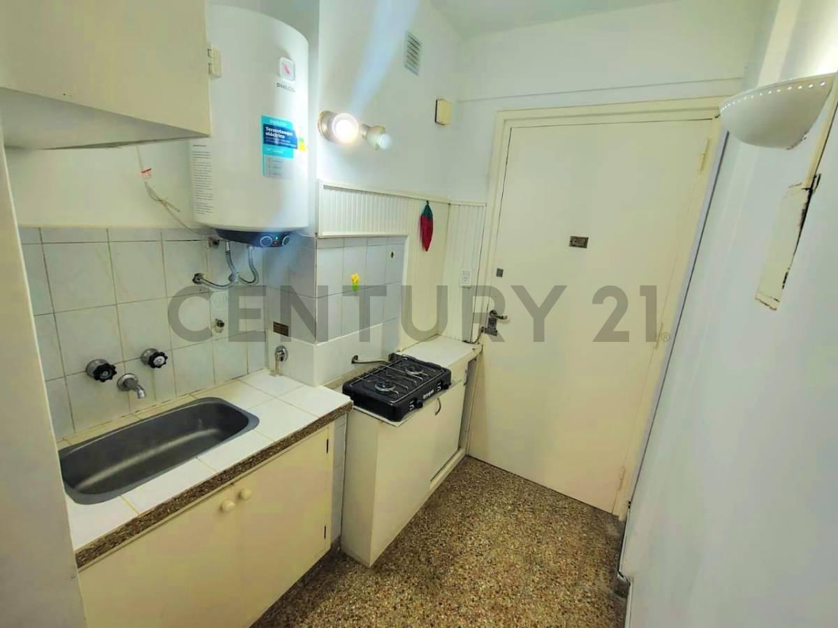Foto de Departamento de 1 ambiente c/balcón a la calle, zona Plaza Colon, Mar, imagen 2
