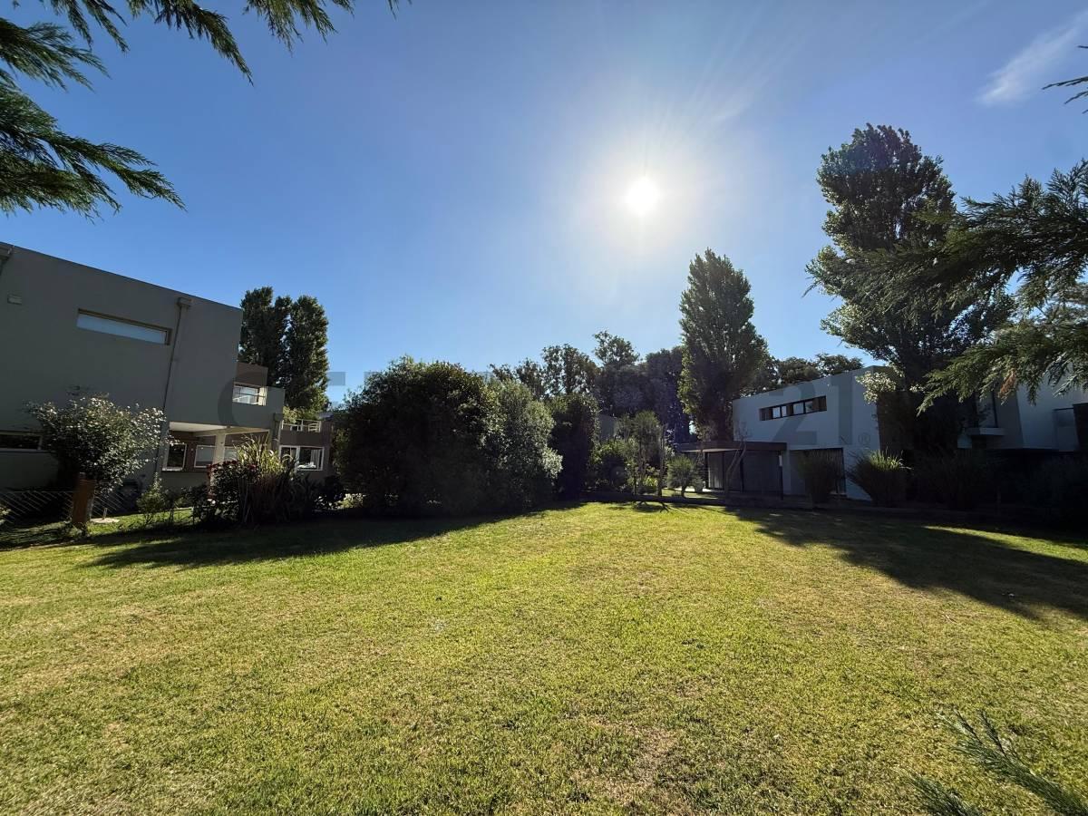 Foto de Venta de lote exclusivo en Rumencó – Barrio Los Pinos, imagen 3