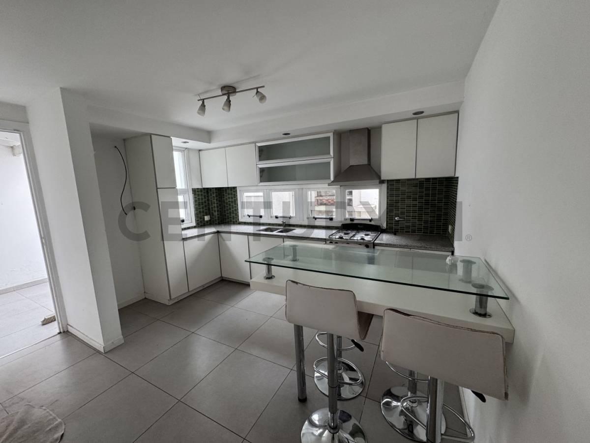Foto de EN VENTA CASA 5 AMBIENTES ZONA CHAUVIN, imagen 3