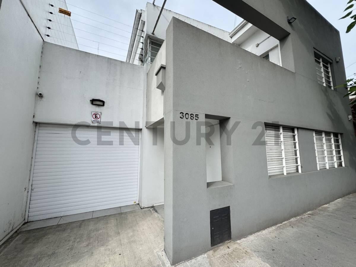 Foto de EN VENTA CASA 5 AMBIENTES ZONA CHAUVIN, imagen 1