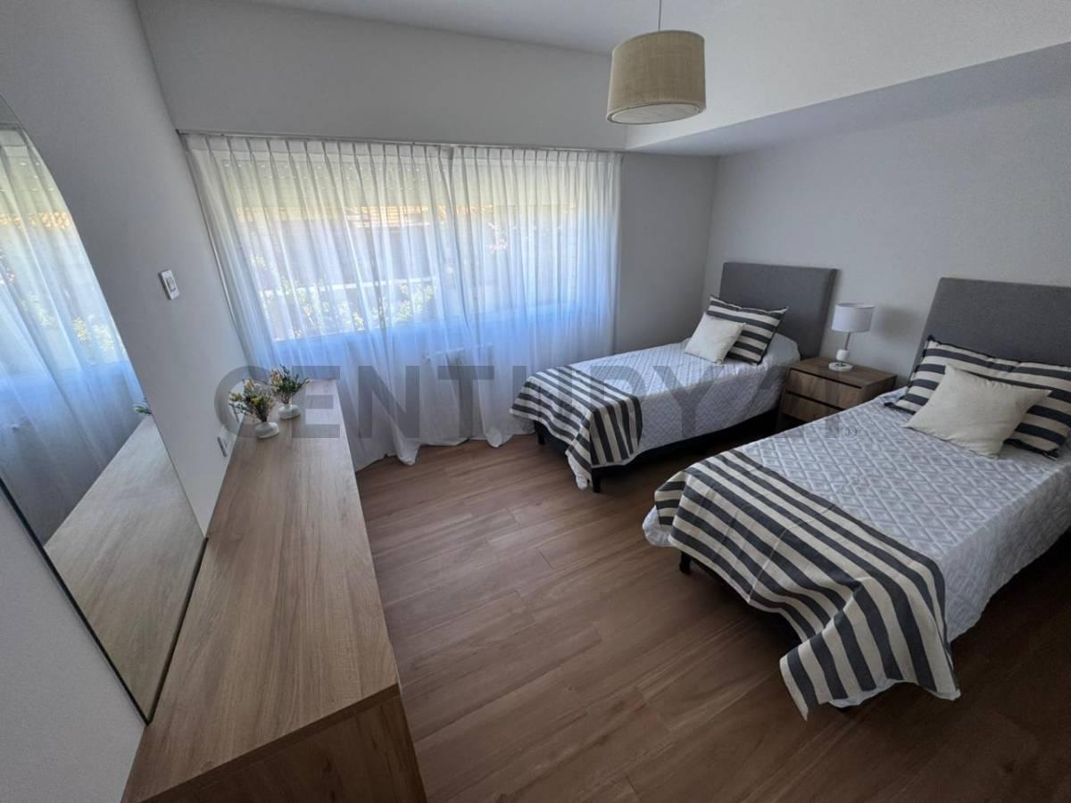 Foto de Venta excepcional Chalet en PH al frente. Zona Aldrey, imagen 3