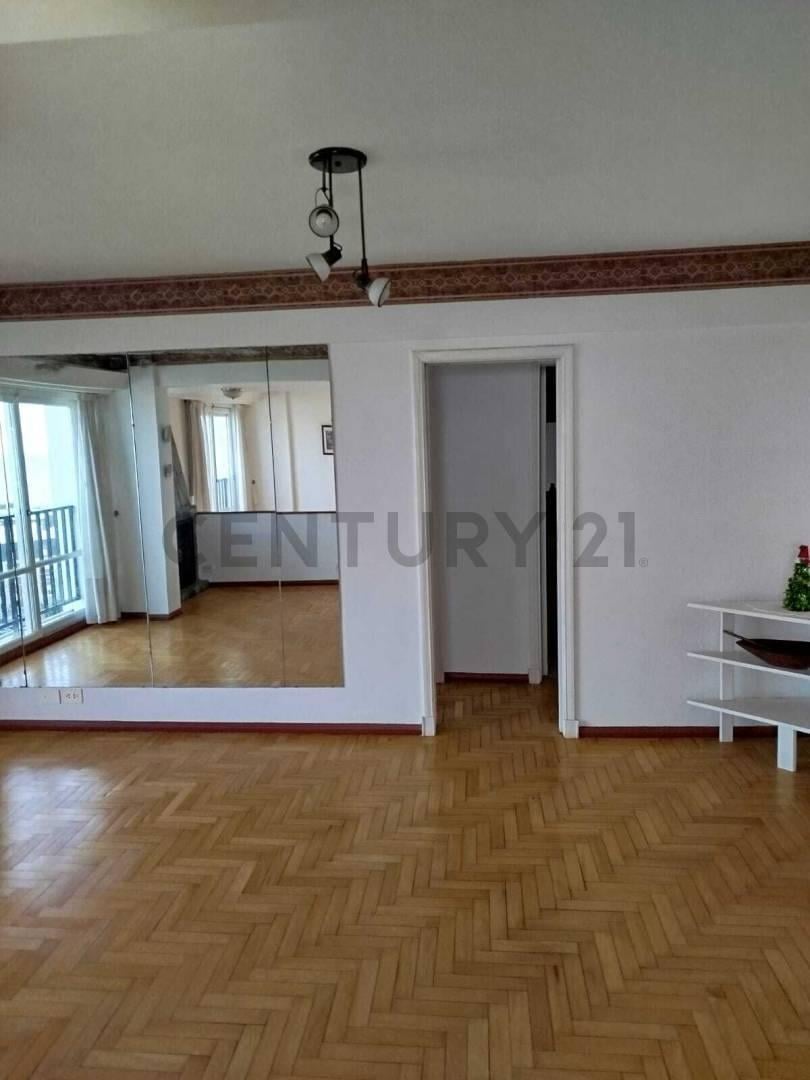 Foto de EXCLUSIVO 3 AMBIENTES EN EDIFICIO EDEN – VISTA PANORÁMICA A PLAZA COLÓN, imagen 4
