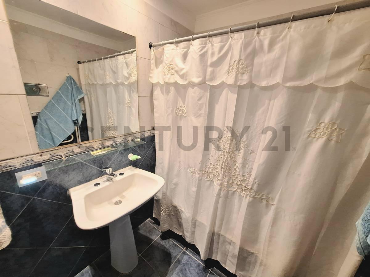 Foto de Departamento 2 ambientes reciclado en zona Güemes, imagen 5