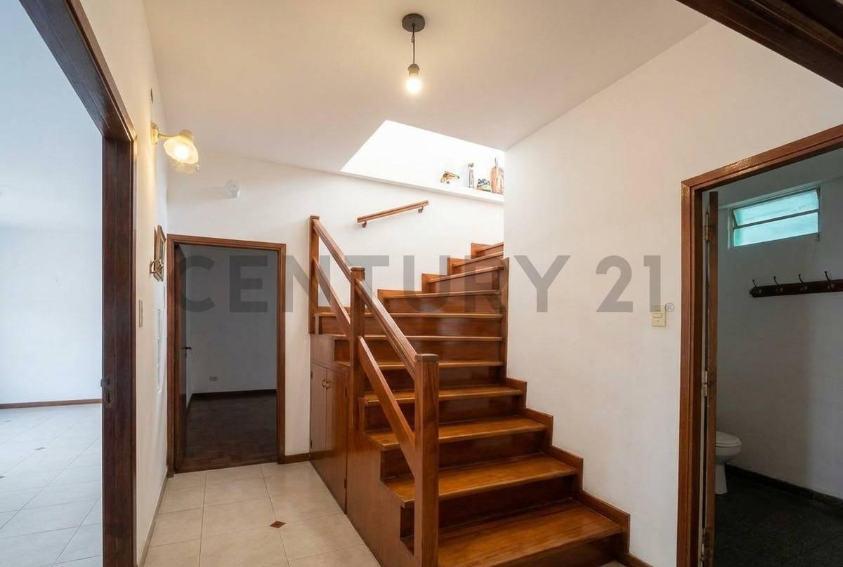 Foto de VENTA DE CHALET CON GRAN PATIO EN PUNTA MOGOTES, imagen 4
