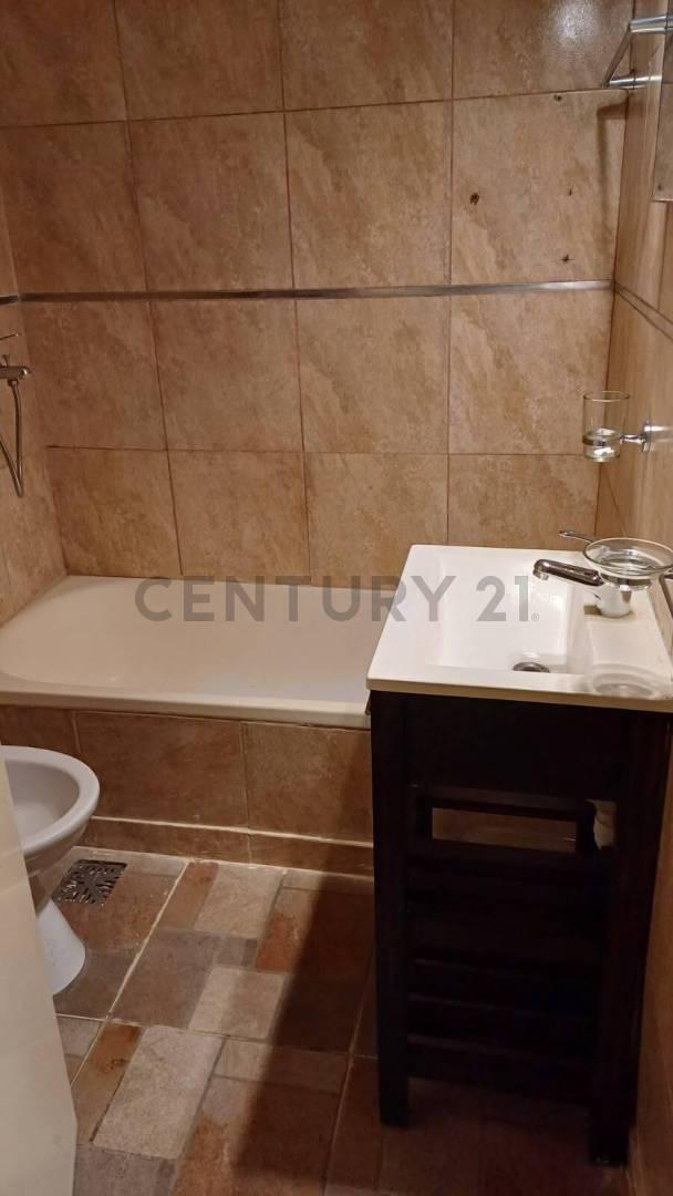 Foto de VENTA! Departamento 2 ambientes con patio, imagen 5