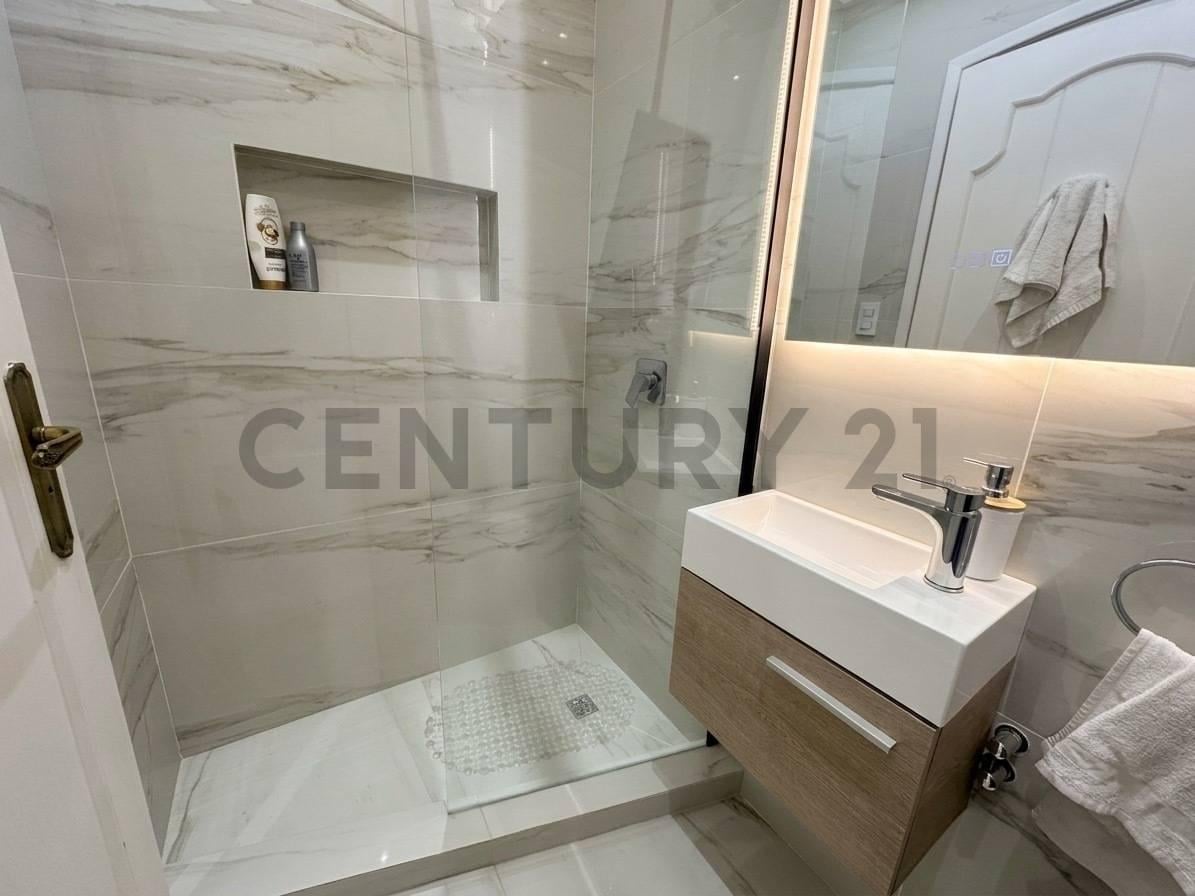 Foto de Imponente chalet 6 ambientes en Las Farolas, Parque Luro, imagen 5