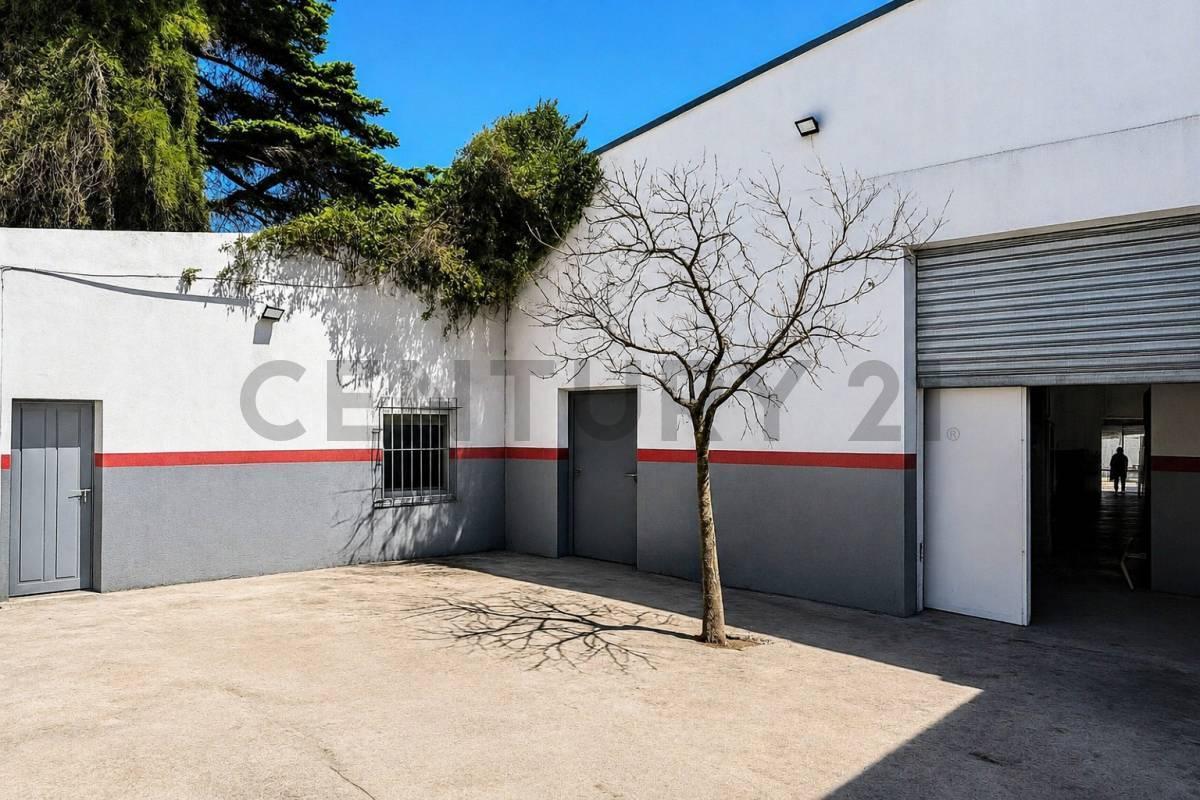Foto de DOS GALPONES INTERCONECTADOS EN VENTA | BARRIO LAS AVENIDAS. MAR DEL, imagen 3