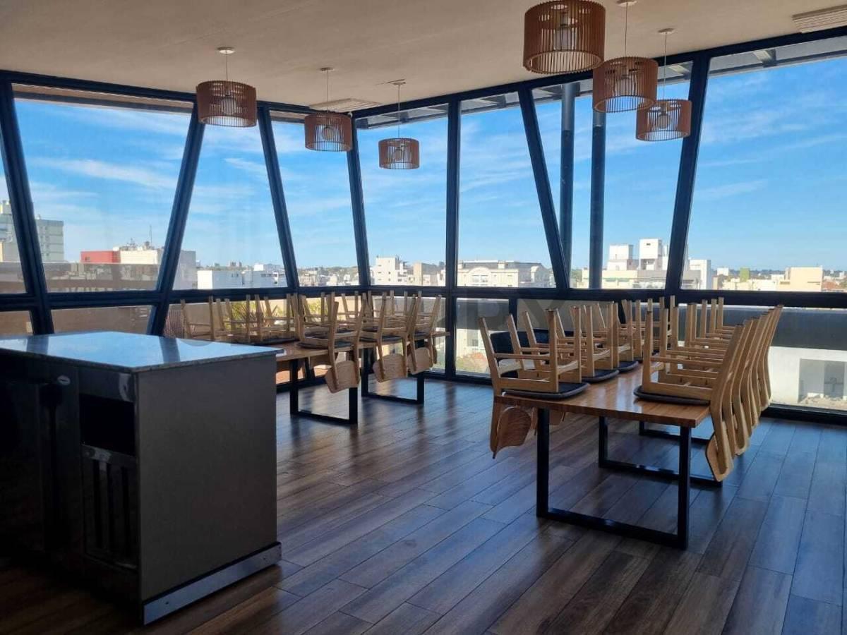 Foto de Cuatro ambientes c/balcon aterrazado, con cochera en Plaza Mitre, imagen 3