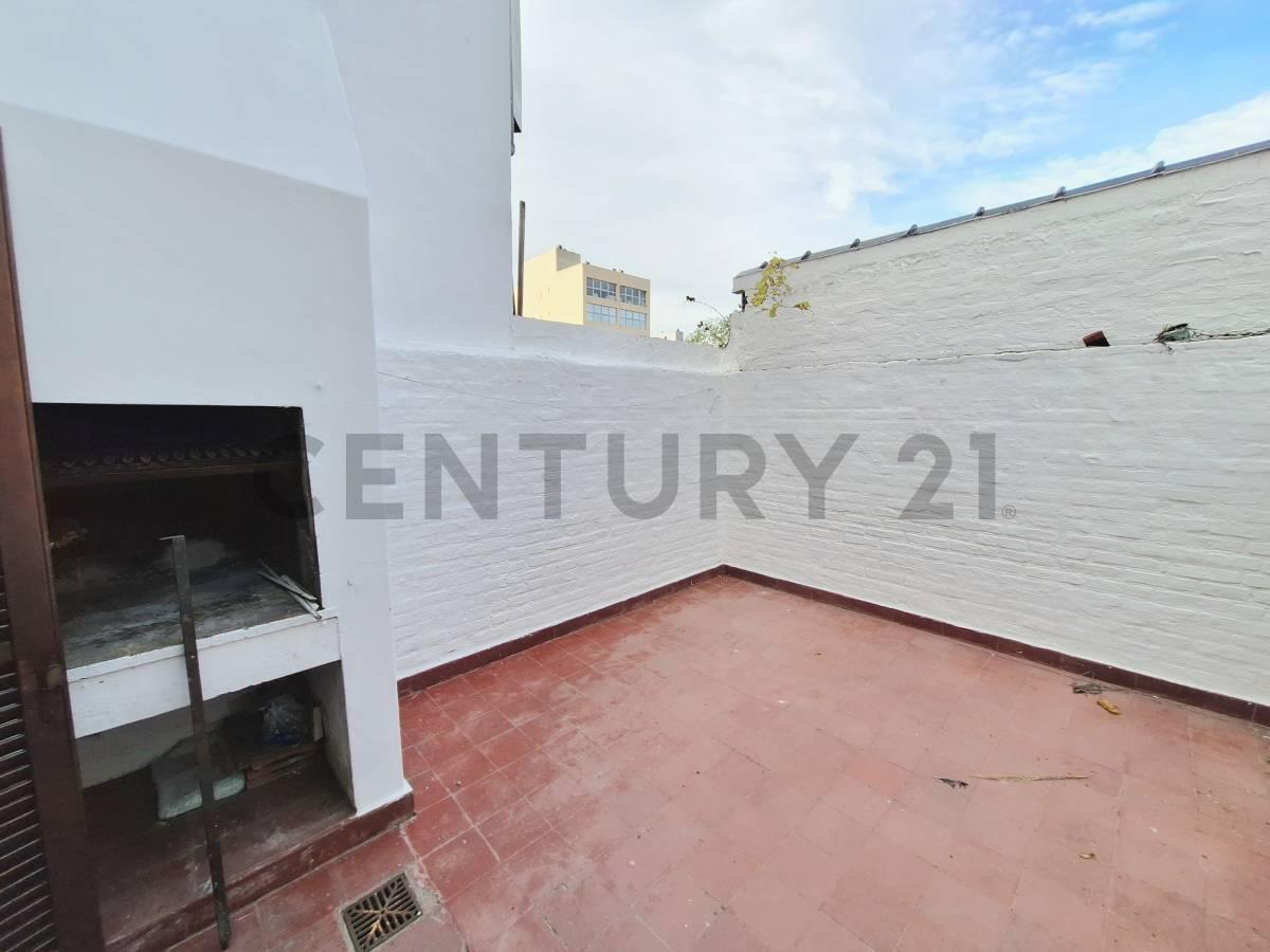 Foto de Duplex de 3 ambientes en zona Constitución, imagen 5