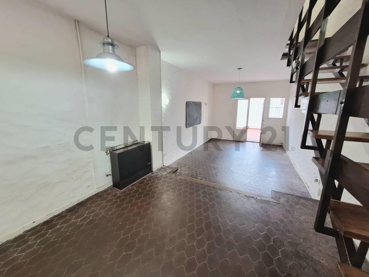 Foto de Duplex de 3 ambientes en zona Constitución, imagen 2