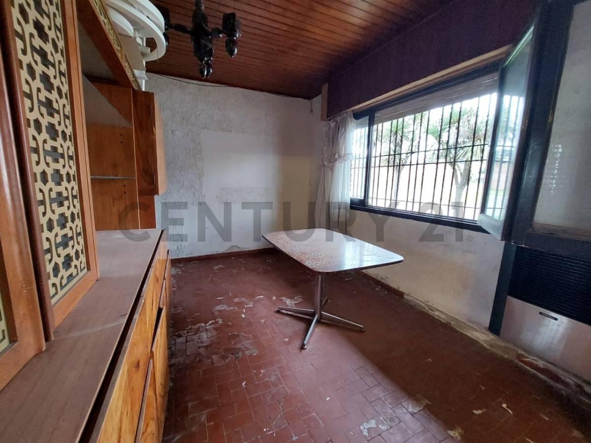 Foto de Venta Chalet en ph 3 ambientes c/ cochera. Zona Punta Mogotes, imagen 1