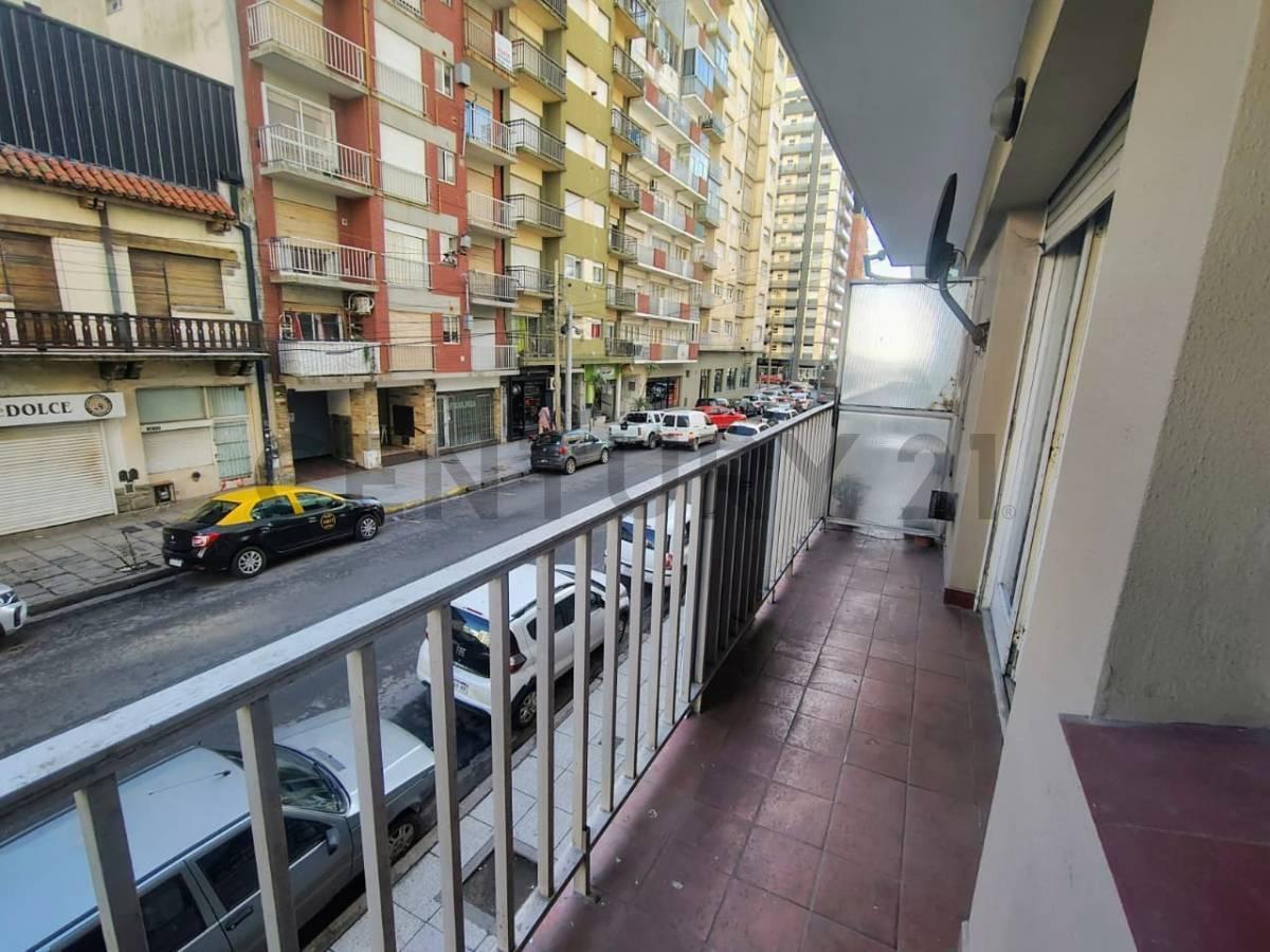 Foto de Departamento de 2 ambientes al frente y a metros del mar, Plaza Colon, imagen 1