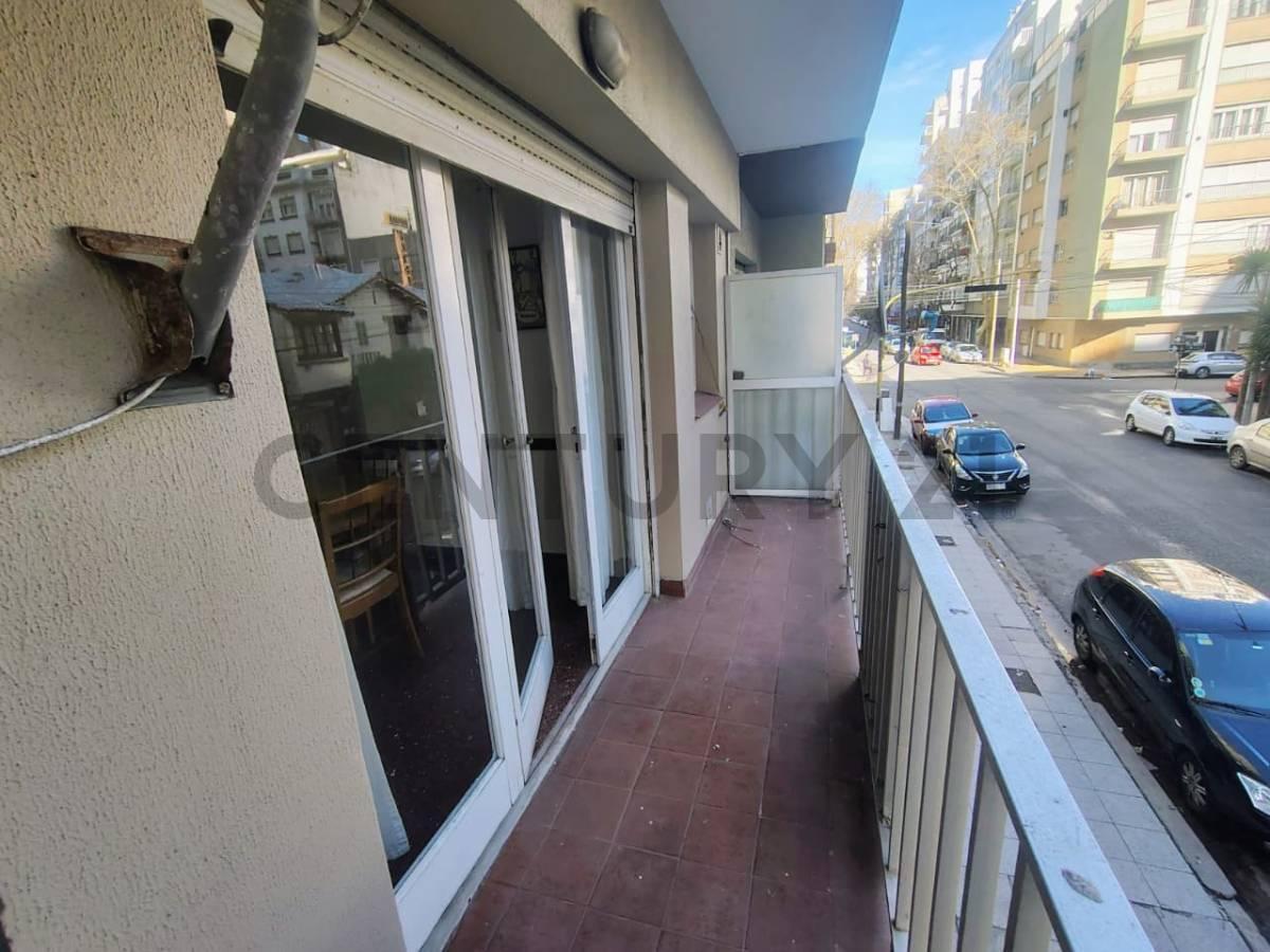 Foto de Departamento de 2 ambientes al frente y a metros del mar, Plaza Colon, imagen 5