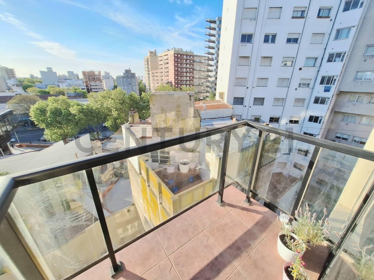 Foto de Departamento 2 ambientes con cochera en zona Plaza Mitre, Mar del Plata, imagen 1