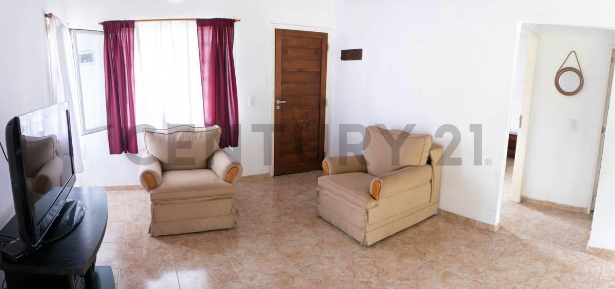 Foto de CASA TRES AMBIENTES CON GRAN PARQUE, MAR DE COBO, MAR CHIQUITA, imagen 5