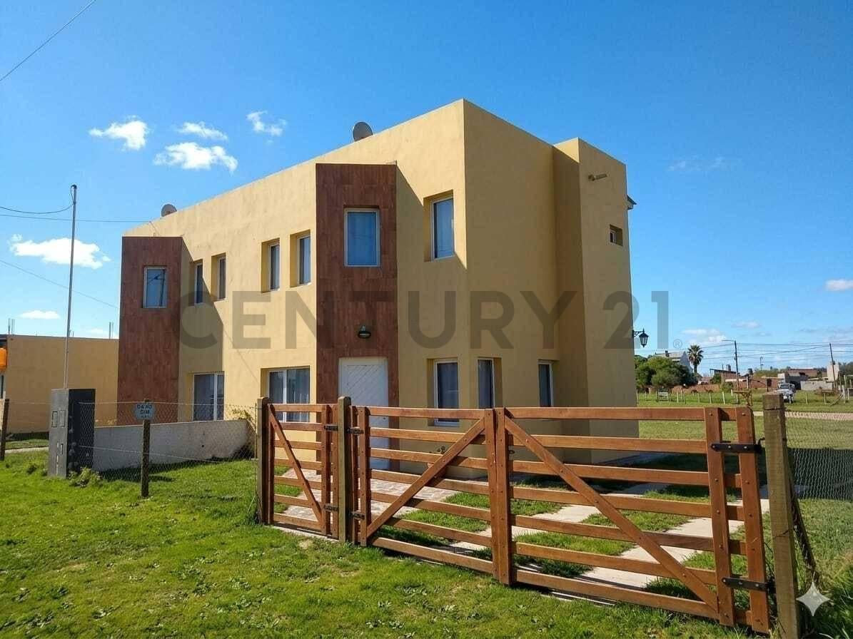Foto de Excelente Duplex a 50 mtrs del mar, imagen 2