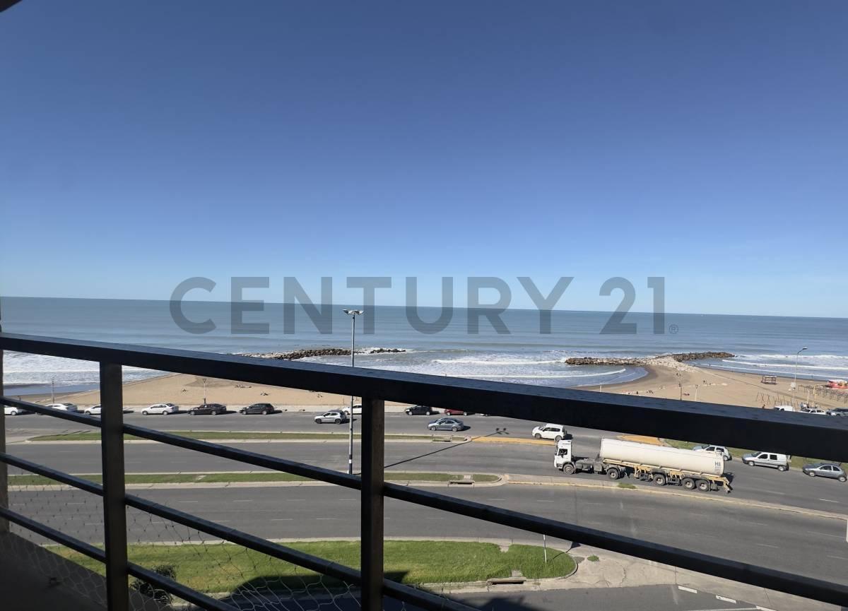 Foto de Tres ambientes c/cochera vista plena al mar en La Perla edificio joven, imagen 5