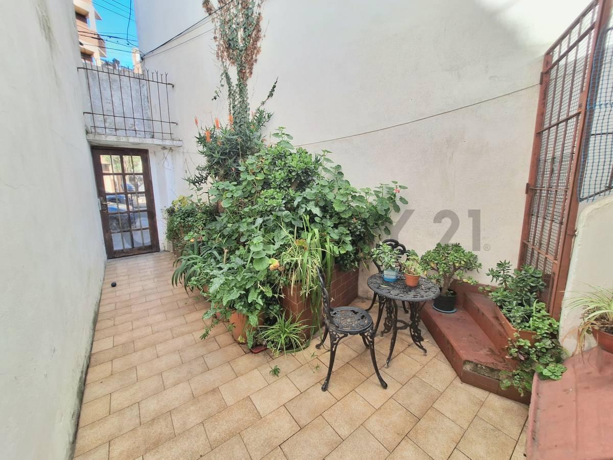 Foto de Casa 3 ambientes en zona Chauvin a reciclar, imagen 3