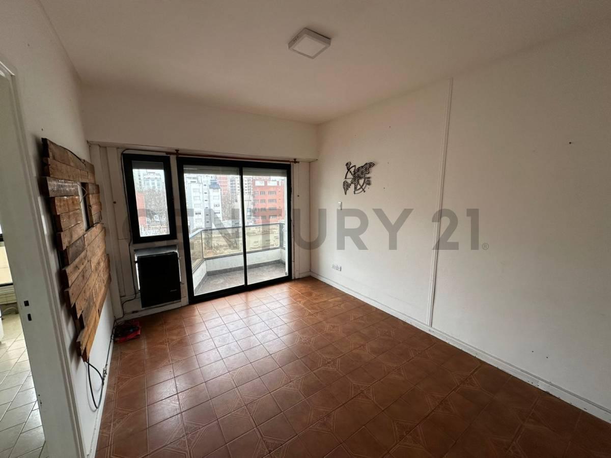 Foto de VENTA! Semipiso de 2 ambientes al frente con balcon, imagen 1