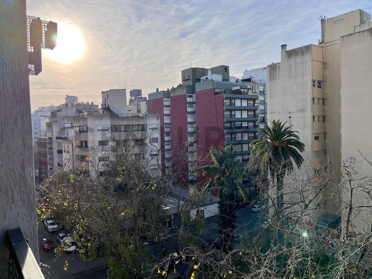 Foto de Luminoso monoambiente con balcón al frente, imagen 5