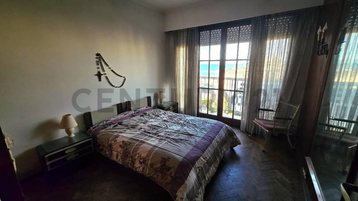 Foto de Exclusivo Semipiso de 4 Ambientes al Frente con Balcón - Zona Plaza, imagen 4