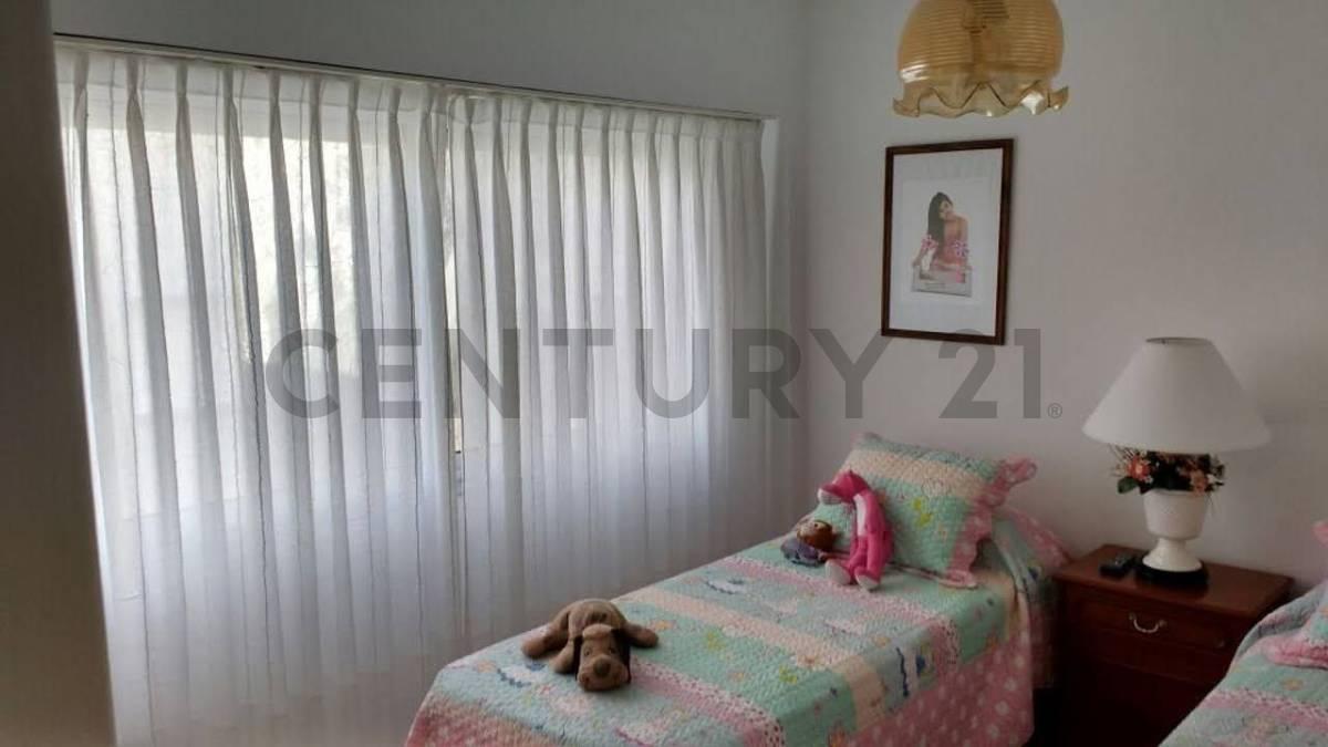 Foto de DEPARTAMENTO 3 DORMITORIOS CON BALCÓN TERRAZA Y QUINCHO PROPIO – MAR, imagen 3
