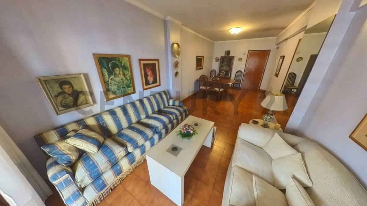 Foto de Departamento 5 ambientes a la calle con cochera Plaza Mitre, imagen 1