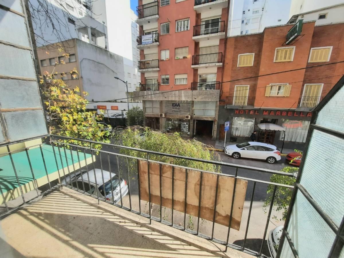 Foto de Departamento 2 ambientes c/dependencia reciclado zona Centro, Mar del, imagen 1