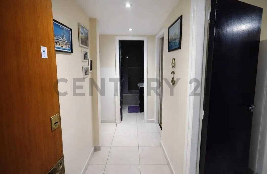 Foto de VENTA! Departamento 2 ambientes + dependencia al frente y con balcon, imagen 4