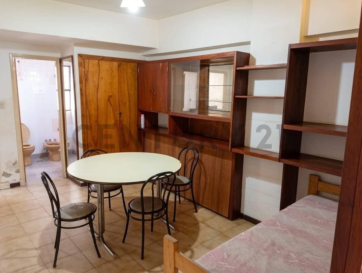Foto de VENTA MONOAMBIENTE CONTRAFRENTE DIVIDIDO CON BALCON Y BAULERA. ZONA, imagen 5