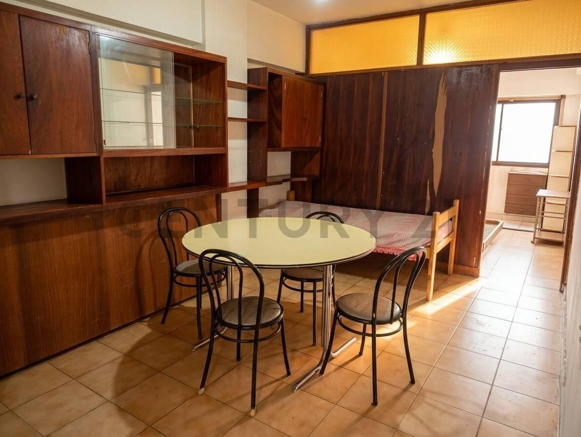 Foto de VENTA MONOAMBIENTE CONTRAFRENTE DIVIDIDO CON BALCON Y BAULERA. ZONA, imagen 2
