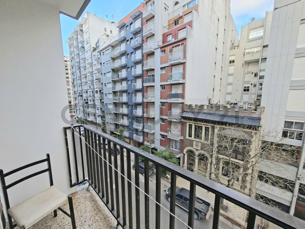 Foto de Monoambiente con balcón al frente zona Güemes, imagen 5