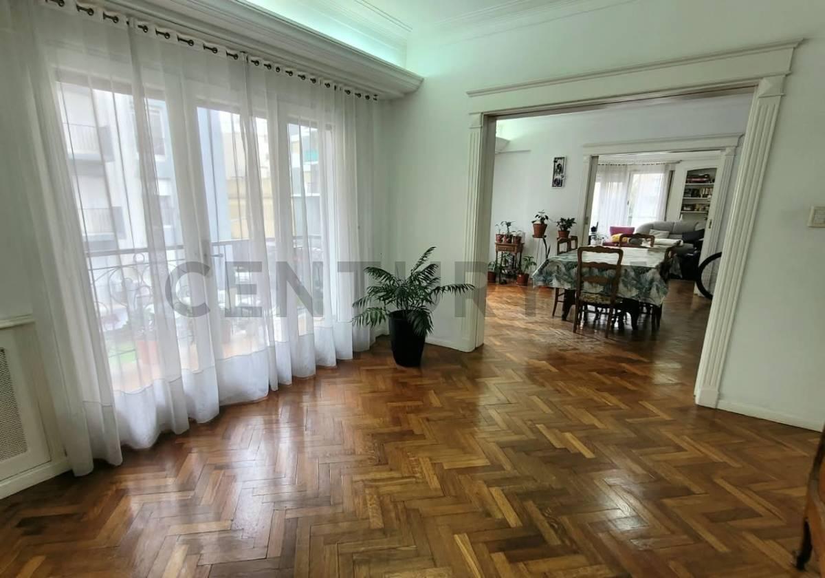 Foto de SEMIPISO TRES AMBIENTES CON DEPENDENCIA Y BAULERA CENTRO MAR DEL PLATA, imagen 1