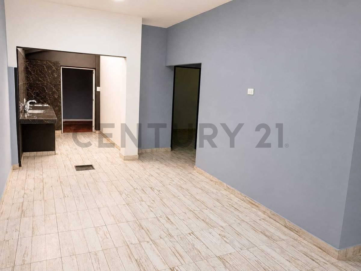 Foto de CHALET RECICLADO DE 3 AMBIENTES C/COCHERA. DON BOSCO, MAR DEL PLATA, imagen 5