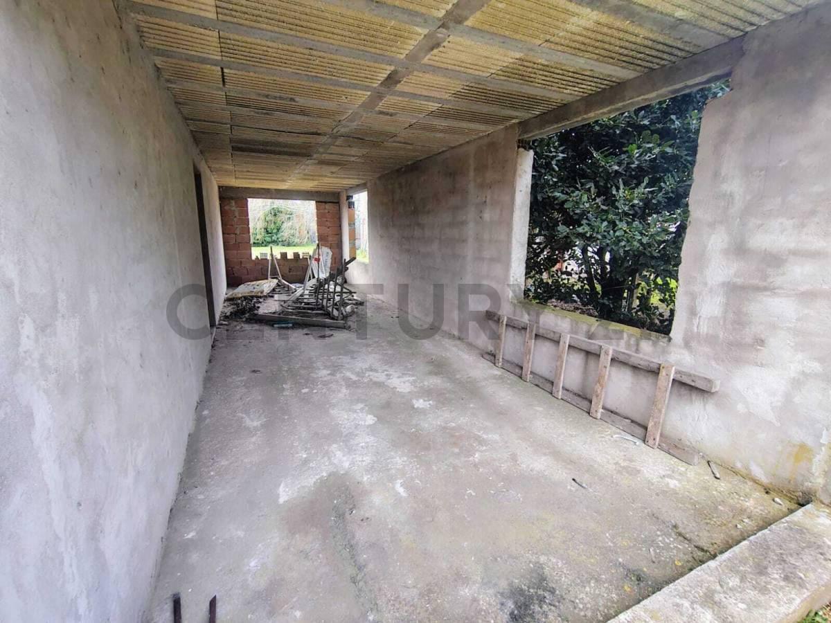 Foto de Venta casa 5 ambientes a terminar., imagen 3